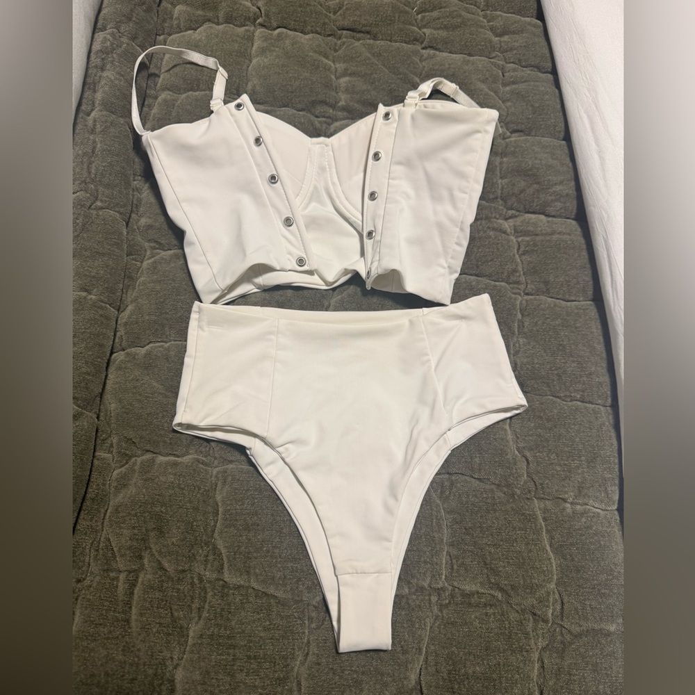 Bridal Robe - Picture 4 of 4